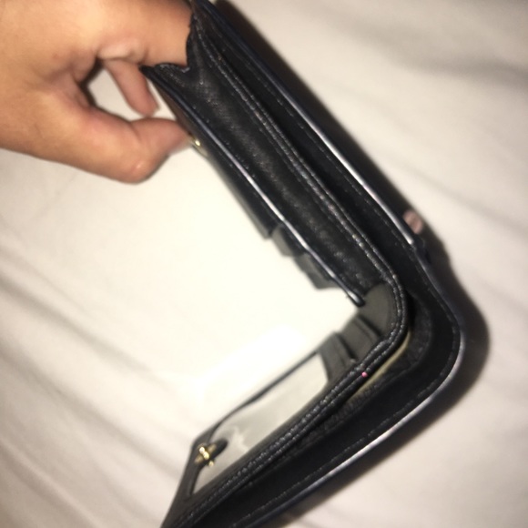 Michael Kors Black Wallet - Picture 6 of 7